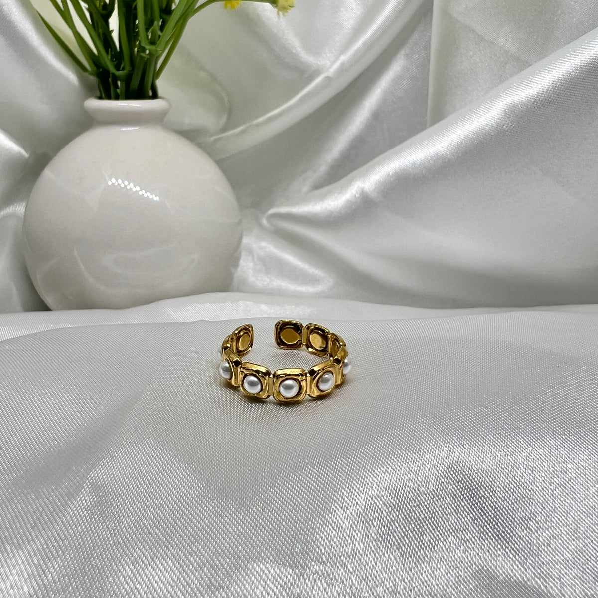 Pearl Crown Ring