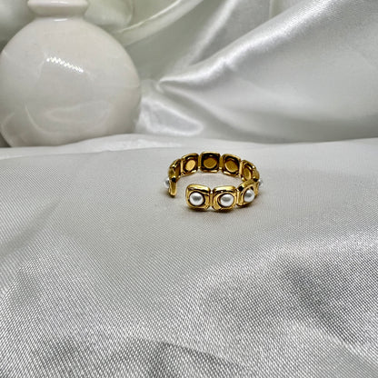 Pearl Crown Ring