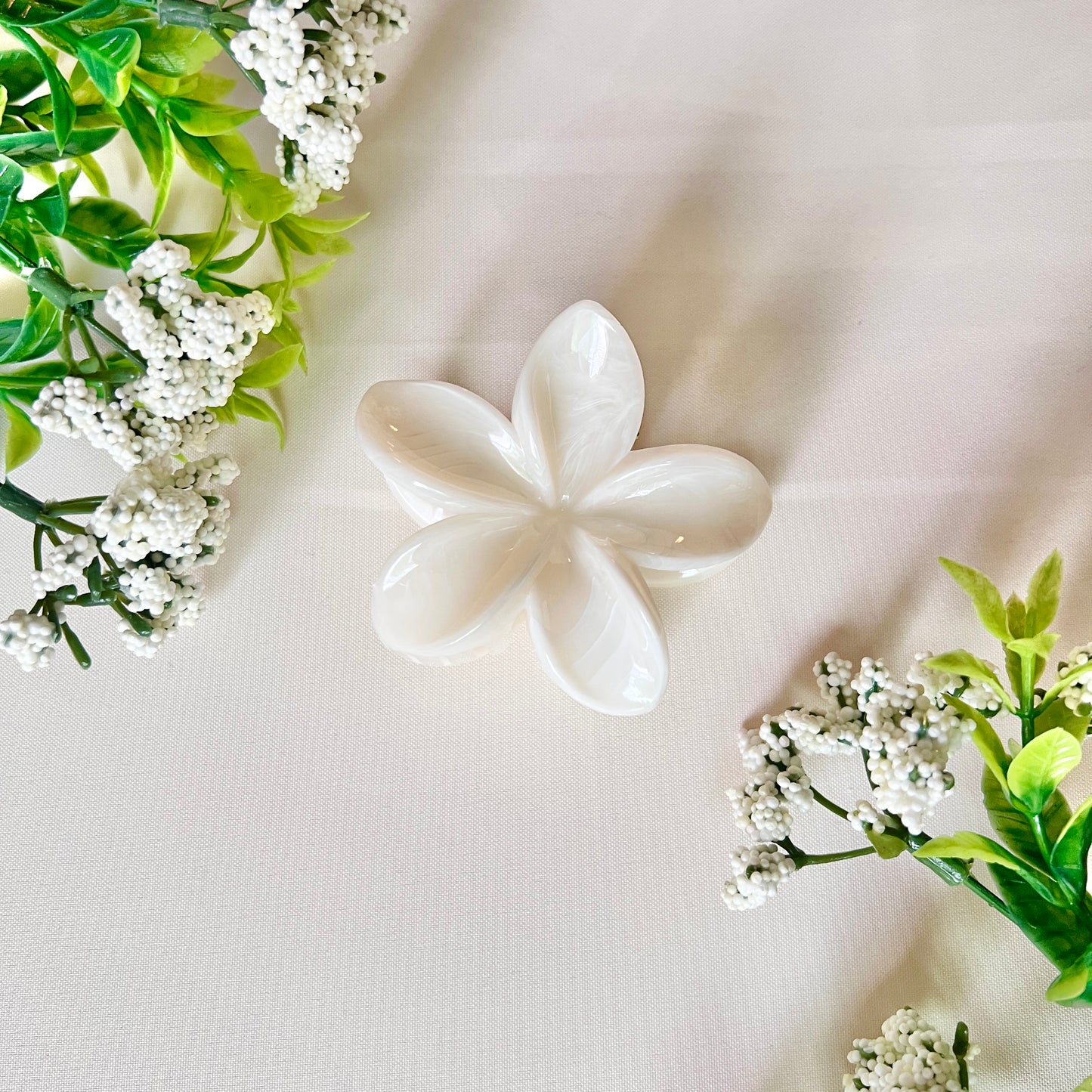 Plumeria (Pastel) Clip