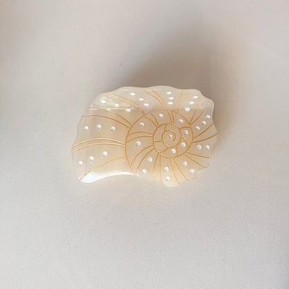 Conch Clip