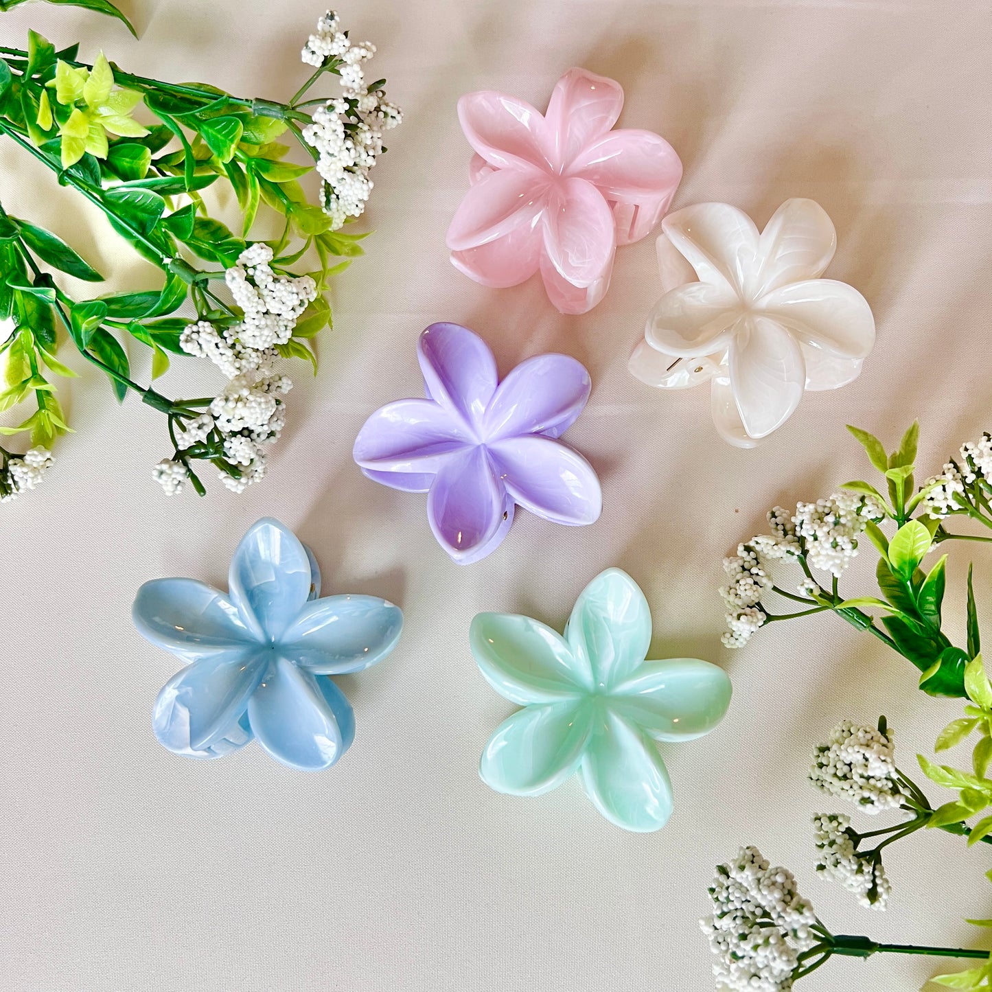 Plumeria (Pastel) Clip