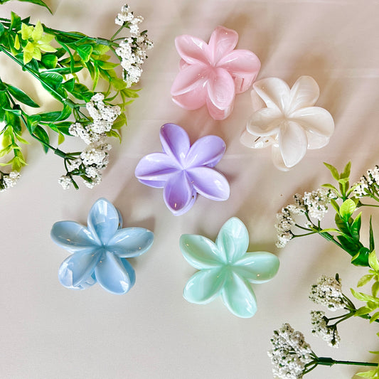 Plumeria (Pastel) Clip