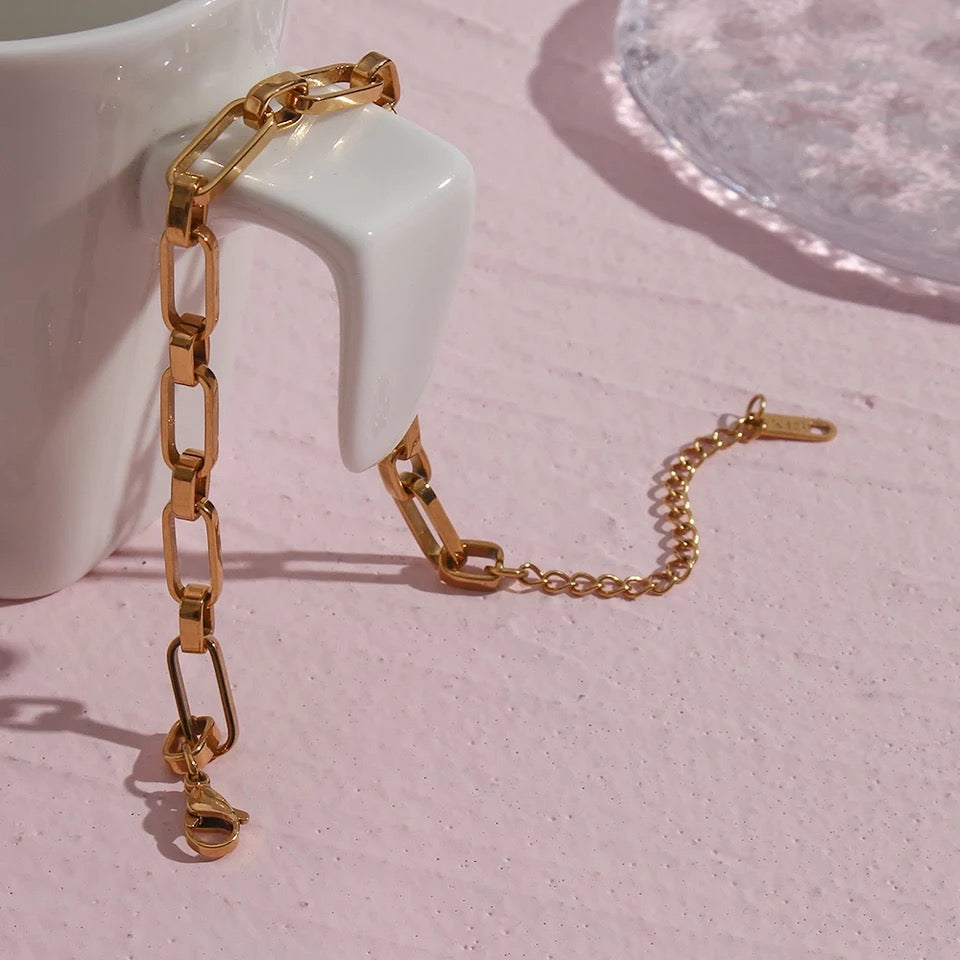 Chunky Hollow Link Bracelet